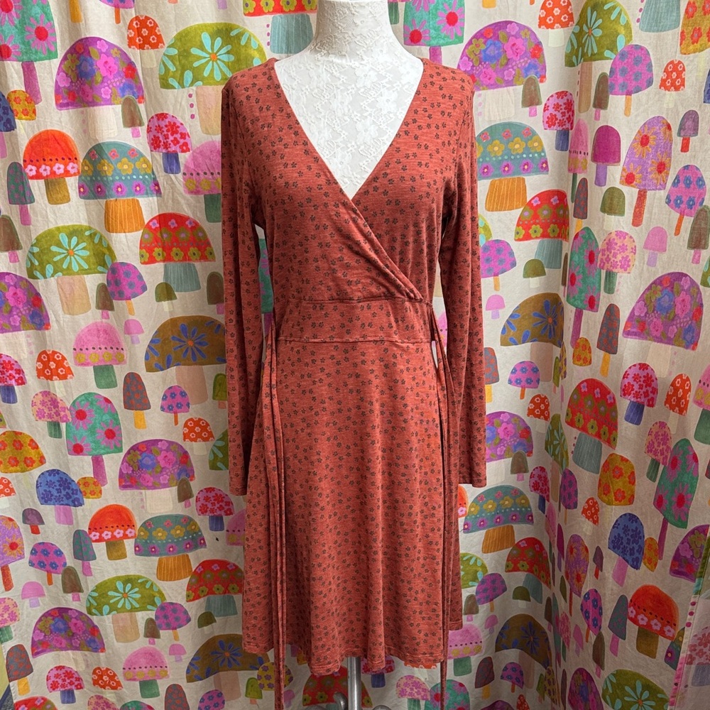 Toad & Co Cue Wrap L/S Dress. Small.